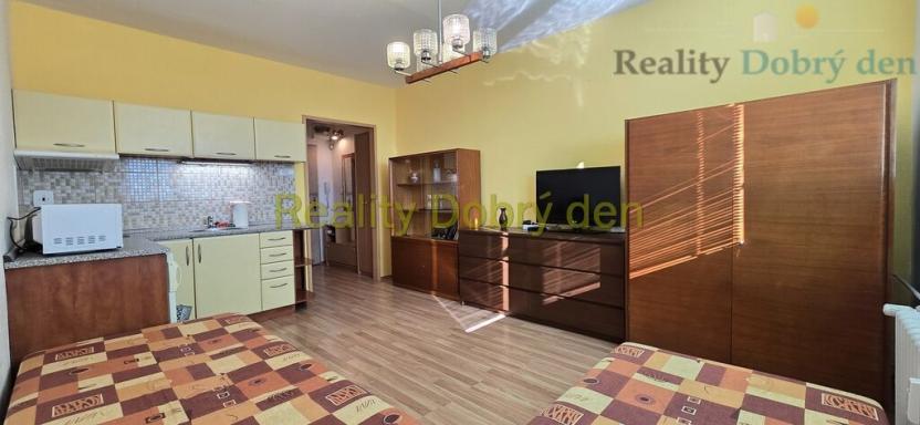 Pronájem bytu 1+kk, Opava, Edvarda Beneše, 22 m2