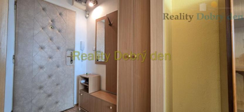 Pronájem bytu 1+kk, Opava, Edvarda Beneše, 22 m2