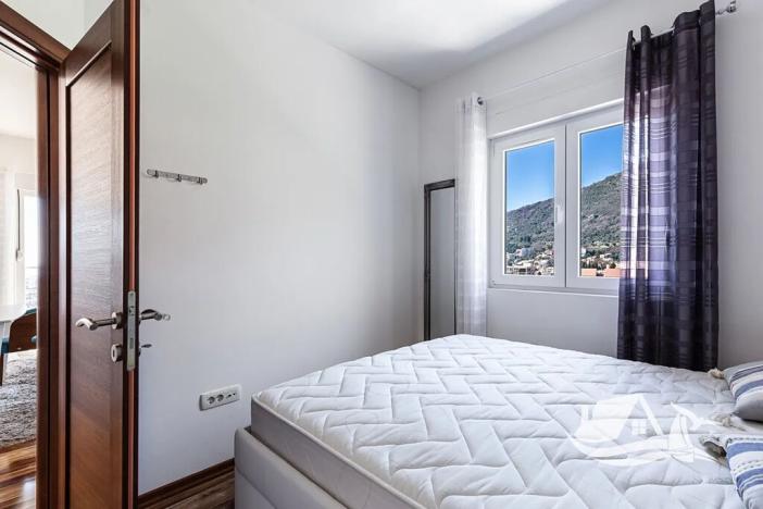 Prodej bytu 3+kk, Petrovac, Černá Hora, 51 m2