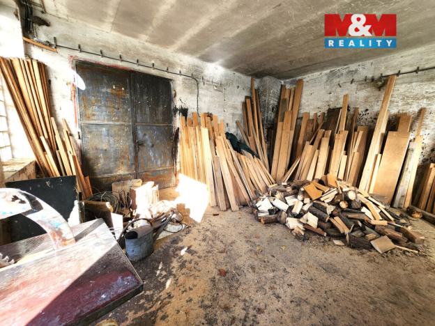 Prodej výrobních prostor, Vroutek - Vrbička, 308 m2