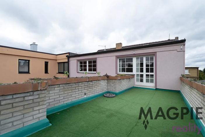 Prodej rodinného domu, Praha - Čakovice, Vyhlídkova, 243 m2