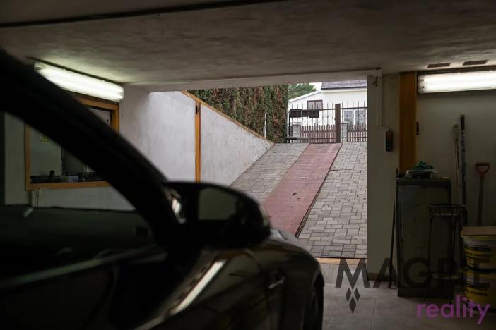 Prodej rodinného domu, Praha - Čakovice, Vyhlídkova, 243 m2