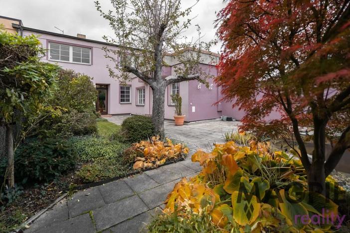 Prodej rodinného domu, Praha - Čakovice, Vyhlídkova, 243 m2