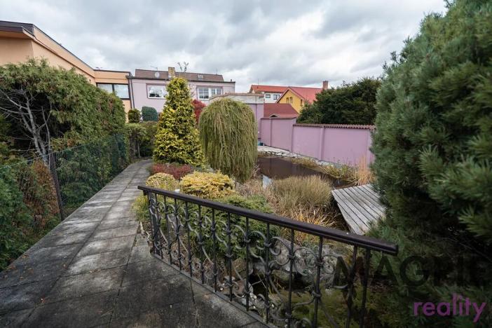 Prodej rodinného domu, Praha - Čakovice, Vyhlídkova, 243 m2