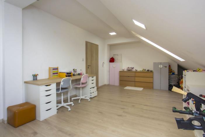 Prodej bytu 3+1, Pardubice - Zelené Předměstí, Čihákova, 138 m2