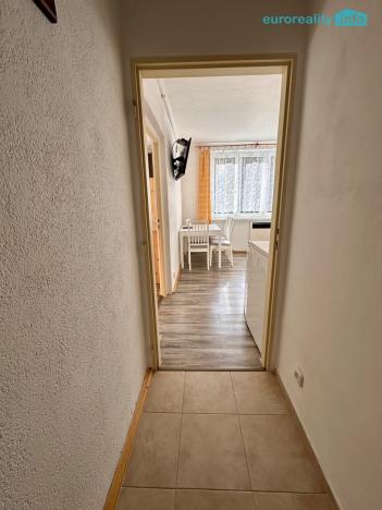 Pronájem bytu 1+1, Loket, Sportovní, 35 m2