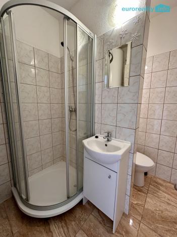 Pronájem bytu 1+1, Loket, Sportovní, 35 m2