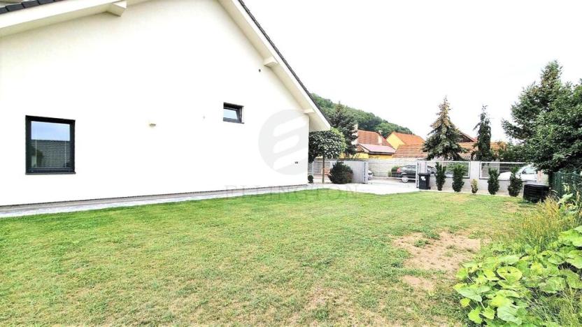 Pronájem rodinného domu, Přerov nad Labem, 134 m2