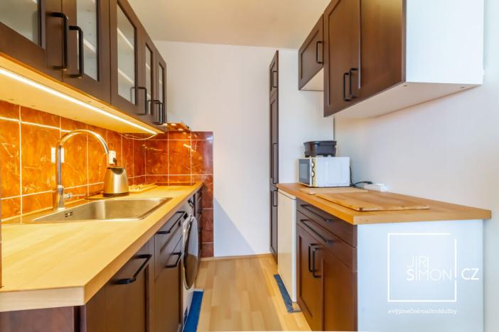 Prodej bytu 1+kk, Praha - Řepy, Laudova, 37 m2