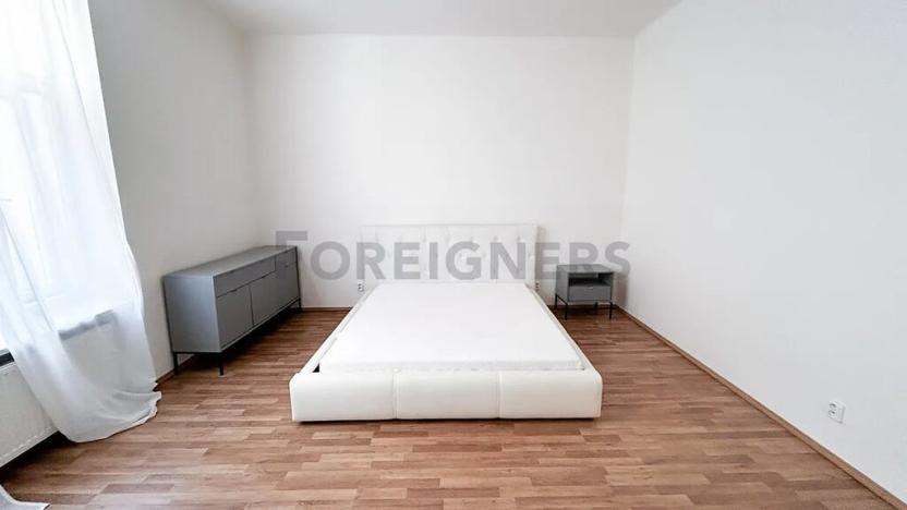 Pronájem bytu 2+kk, Praha - Smíchov, Staropramenná, 50 m2