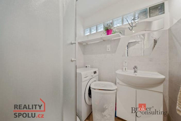 Prodej bytu 3+1, Hradec Králové - Slezské Předměstí, Severní, 60 m2