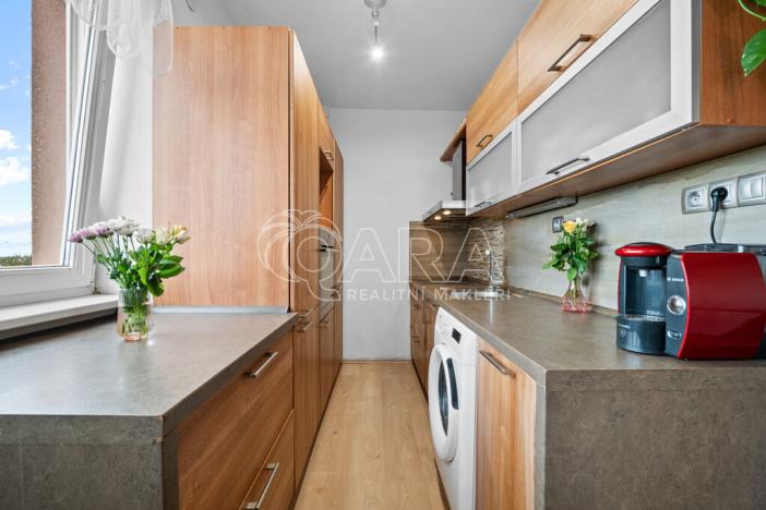 Prodej bytu 3+1, Praha - Horní Počernice, Běchorská, 66 m2