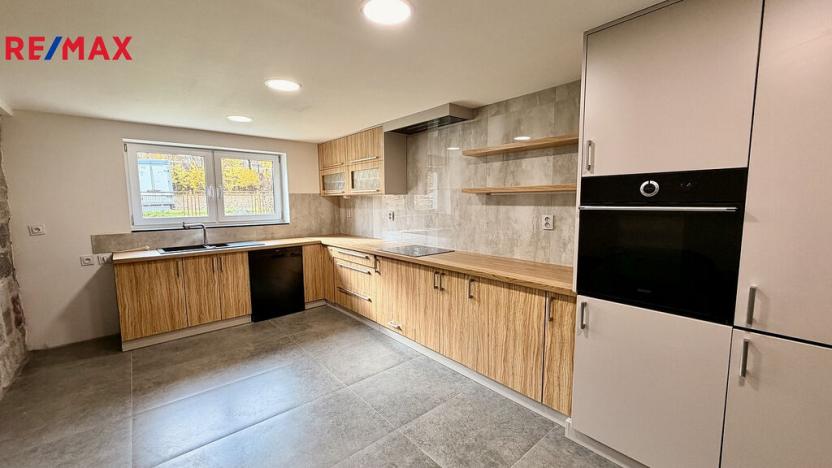 Pronájem bytu 3+kk, Ostrava - Poruba, Záhumenní, 85 m2