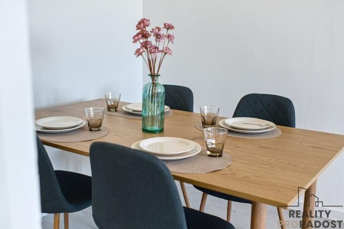 Prodej bytu 2+1, Karviná, tř. 17. listopadu, 55 m2