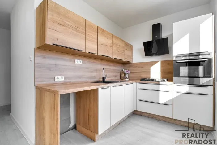 Prodej bytu 2+1, Karviná, tř. 17. listopadu, 55 m2