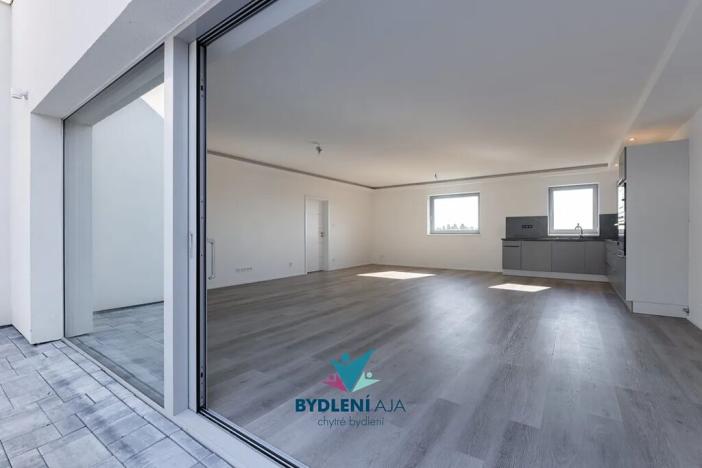 Prodej rodinného domu, Dubí, V Aleji, 206 m2