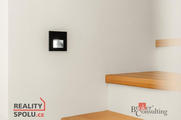 Prodej rodinného domu, Milovice - Mladá, Tyršova, 160 m2