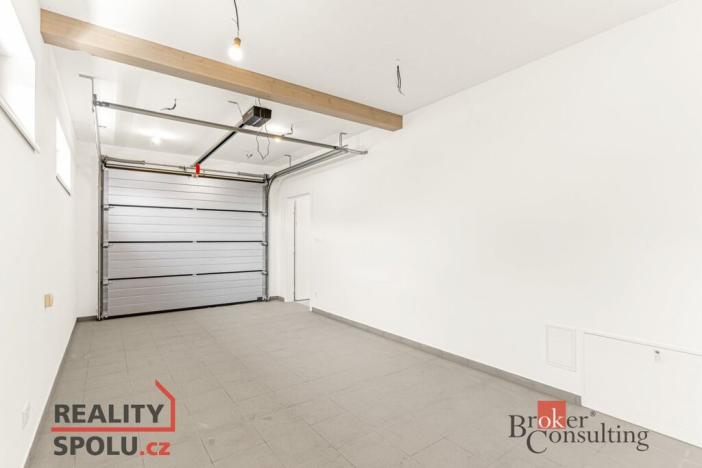 Prodej rodinného domu, Milovice - Mladá, Tyršova, 160 m2