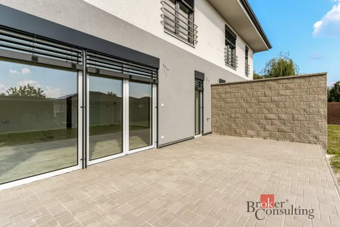 Prodej rodinného domu, Milovice - Mladá, Tyršova, 160 m2