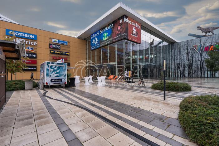 Pronájem garážového stání, Praha - Libeň, Kurta Konráda, 18 m2