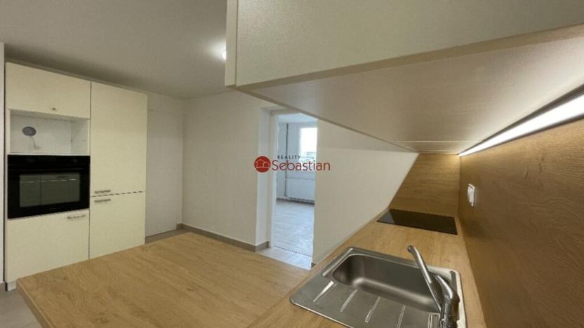 Pronájem bytu 2+1, Teplice - Trnovany, Antonína Sochora, 63 m2