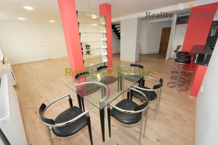 Pronájem bytu 4+kk, Opava, Bochenkova, 178 m2