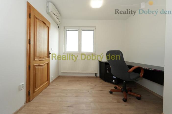 Pronájem bytu 4+kk, Opava, Bochenkova, 178 m2