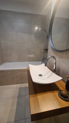 Pronájem bytu 2+1, Praha - Nové Město, Na výtoni, 85 m2