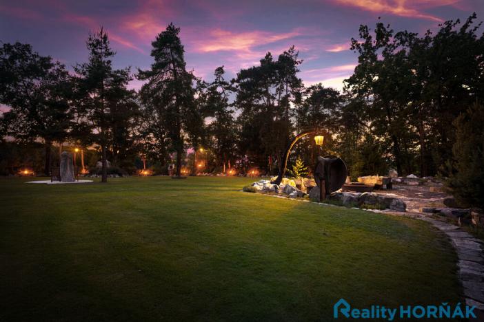 Prodej komerčního pozemku, Katovice, 17169 m2