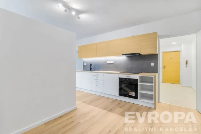 Prodej bytu 3+kk, Úsobí, 64 m2