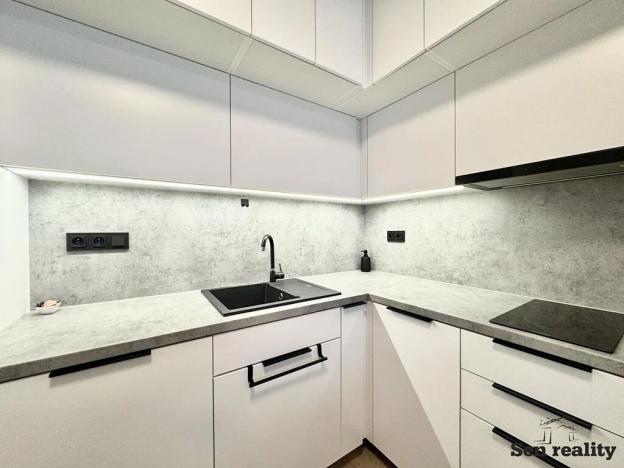 Pronájem bytu 2+kk, Kolín, Zengrova, 37 m2