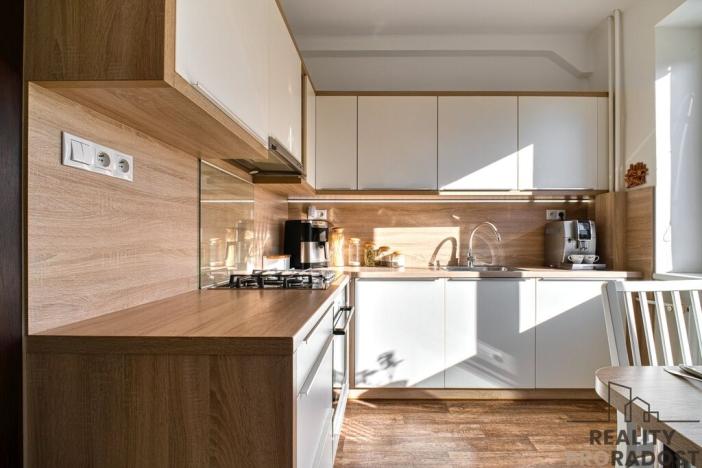 Prodej bytu 2+1, Ostrava - Poruba, Dětská, 61 m2