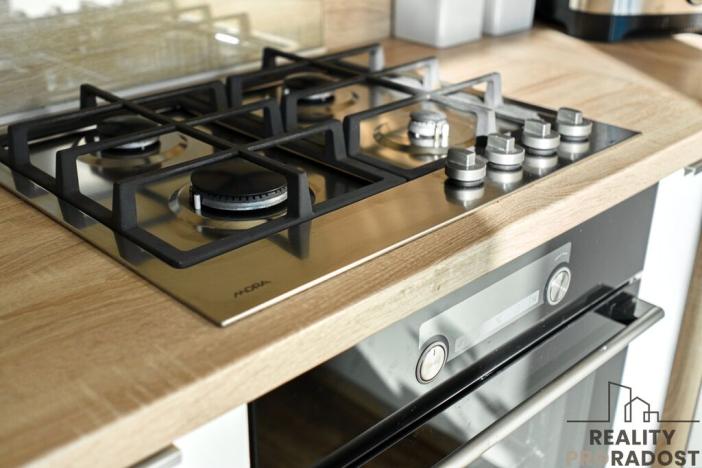 Prodej bytu 2+1, Ostrava - Poruba, Dětská, 61 m2