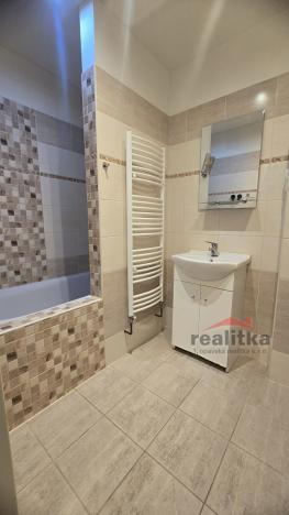 Pronájem bytu 3+1, Opava - Předměstí, Hradecká, 63 m2