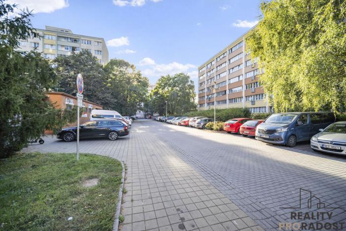 Pronájem bytu 1+kk, Pardubice, Ohrazenická, 28 m2