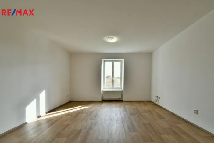 Pronájem bytu 1+kk, Opočno, Podzámčí, 35 m2