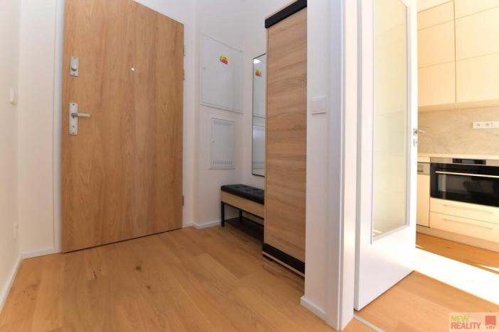 Pronájem bytu 2+kk, Praha - Stodůlky, Bělohlávkova, 46 m2