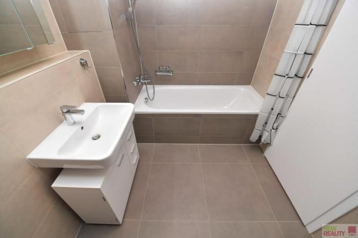 Pronájem bytu 2+kk, Praha - Stodůlky, Bělohlávkova, 46 m2