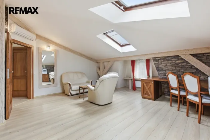 Prodej bytu 5+kk, Karlovy Vary, Moskevská, 205 m2