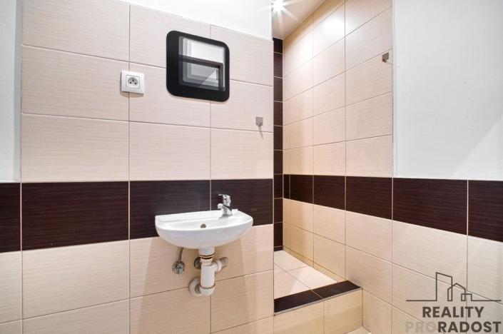 Pronájem bytu 1+kk, Ostrava - Moravská Ostrava, Lechowiczova, 25 m2