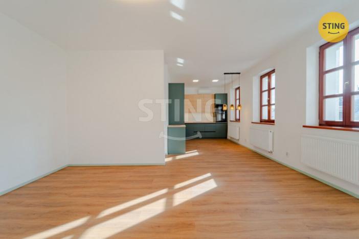 Prodej bytu 3+kk, Opava, Sadová, 75 m2