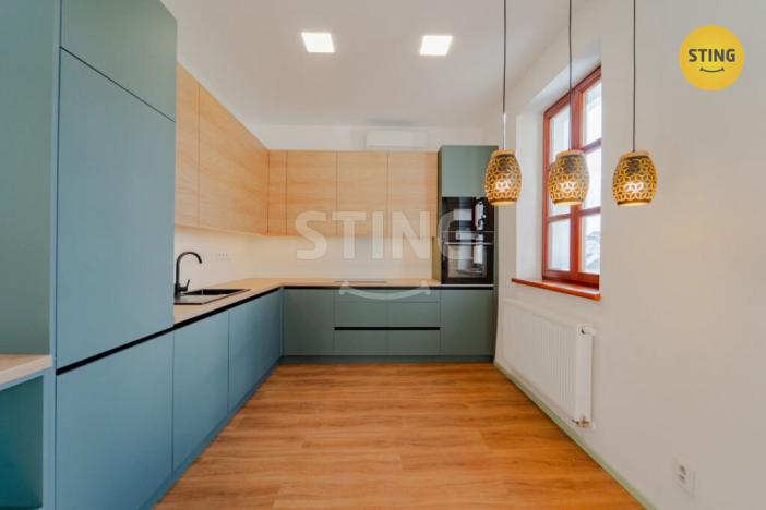 Prodej bytu 3+kk, Opava, Sadová, 75 m2