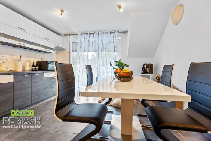 Pronájem bytu 2+kk, Náchod, Poděbradova, 59 m2