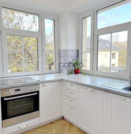 Pronájem bytu 3+1, Praha, Na srpečku, 83 m2