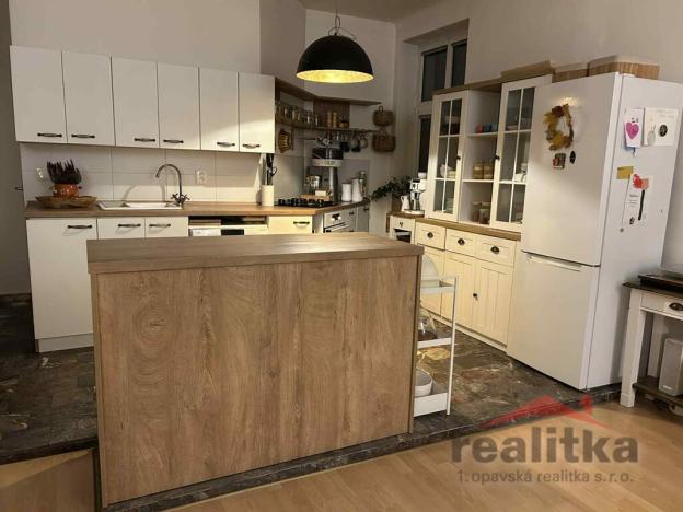 Pronájem bytu 3+kk, Opava - Předměstí, Komenského, 89 m2