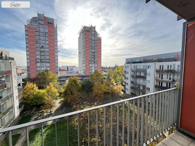 Pronájem bytu 1+kk, Praha - Strašnice, Názovská, 42 m2
