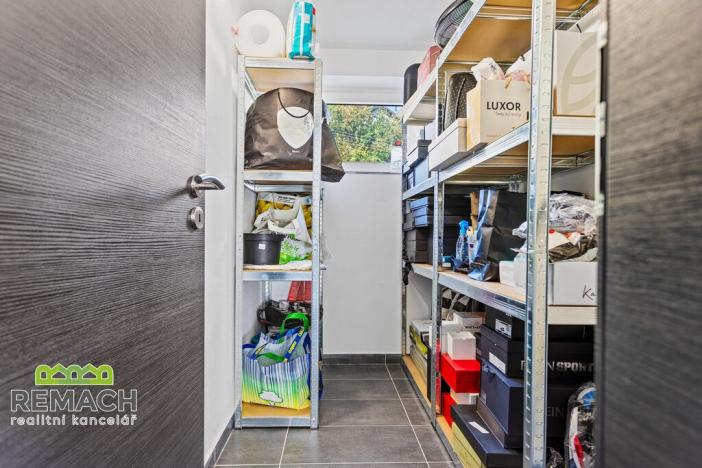 Pronájem bytu 2+kk, Náchod, Poděbradova, 79 m2