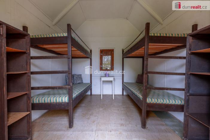 Prodej rybníku, Valeč - Kostrčany, 4174 m2