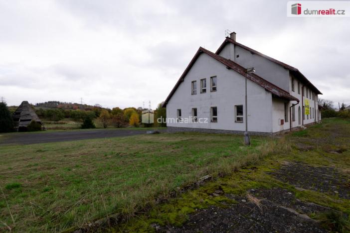 Prodej rybníku, Valeč - Kostrčany, 4174 m2