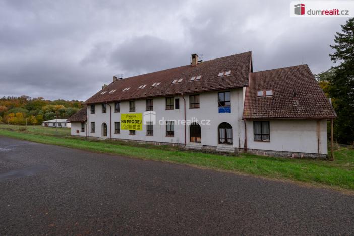 Prodej rybníku, Valeč - Kostrčany, 4174 m2